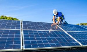 Installation et mise en production des panneaux solaires photovoltaïques à Greasque